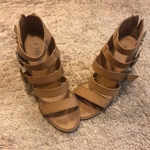 Brown leather open toe wide straps heel